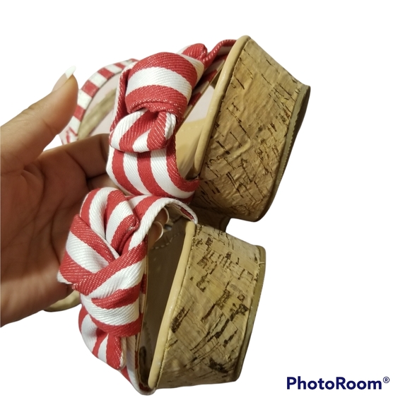 RED GINGHAM Wedge Sandals w/KNOT - Picture 3 of 9